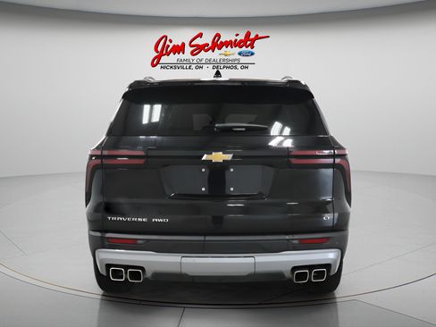 Used 2024 Chevrolet Traverse LT AWD/4WD image 5