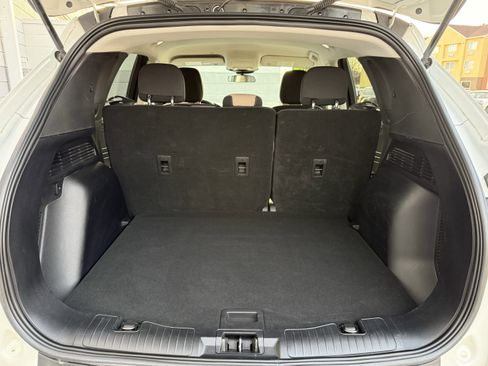Used 2022 Ford Escape SE w/ Cold Weather Package image 9