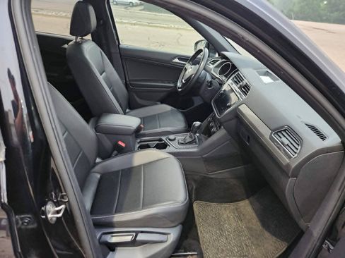 Used 2021 Volkswagen Tiguan SE R-Line w/ 2-Row Tiguan MDO Package AWD/4WD image 21