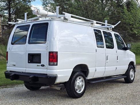 Used 2014 Ford E-250 and Econoline 250 w/ Power Group RWD image 9