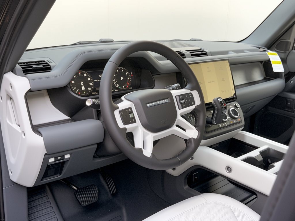 New 2026 Land Rover Defender 110 S AWD/4WD image 4