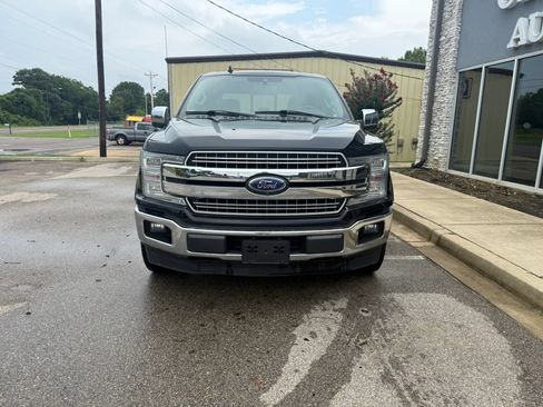 Used 2018 Ford F150 Lariat w/ Equipment Group 502A Luxury AWD/4WD image 3