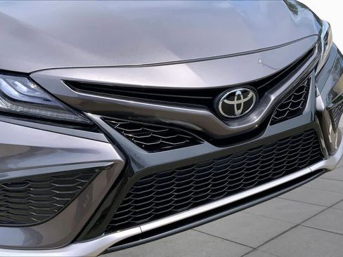 Used 2023 Toyota Camry XSE FWD image 32