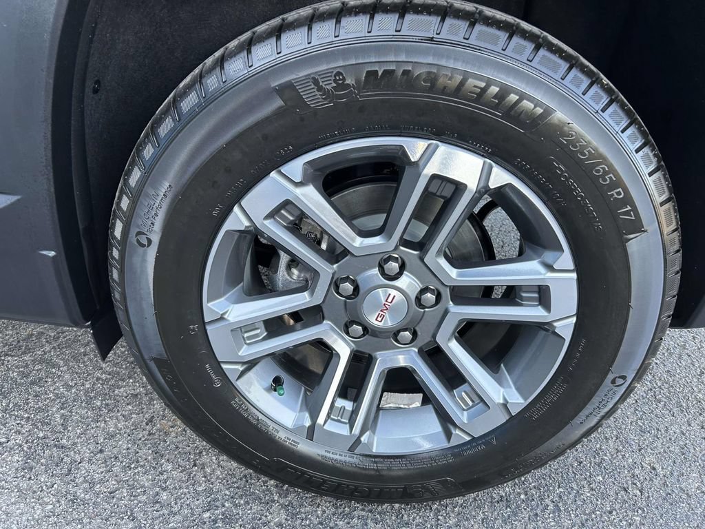 New 2027 GMC Terrain Elevation FWD image 10