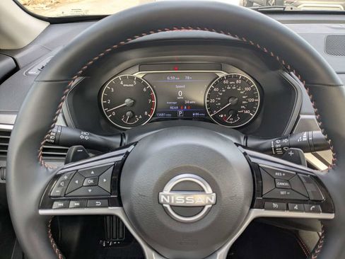 Used 2025 Nissan Altima 2.5 SR FWD image 27