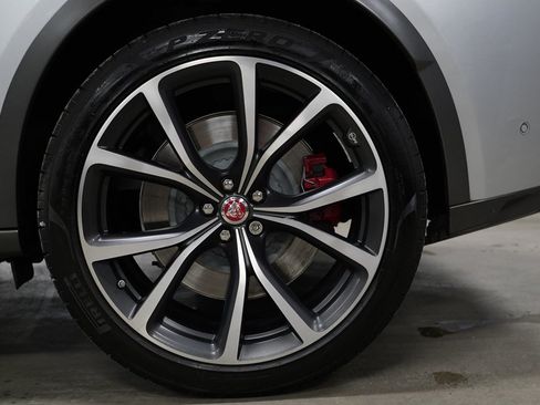 Used 2019 Jaguar F-PACE SVR AWD/4WD image 34