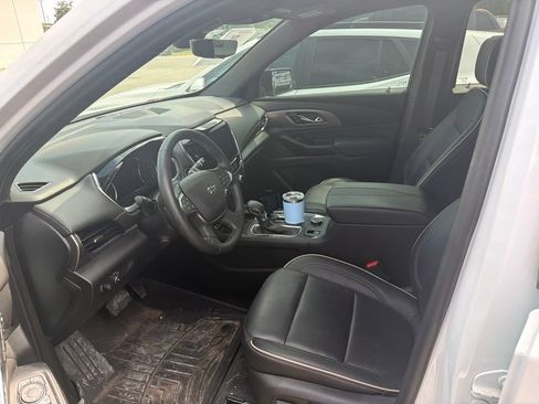 Used 2023 Chevrolet Traverse Premier w/ Redline Edition AWD/4WD image 4