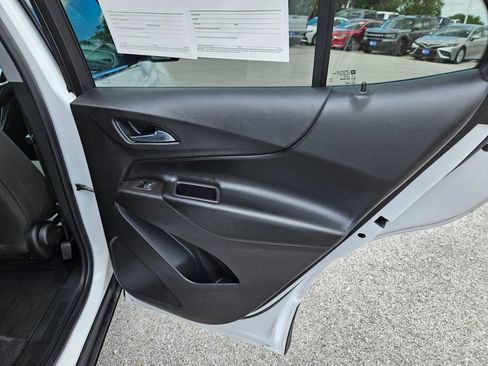Used 2020 Chevrolet Equinox LT FWD image 27