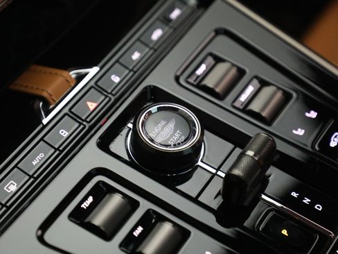 Used 2025 Aston Martin DBX 707 AWD/4WD image 30