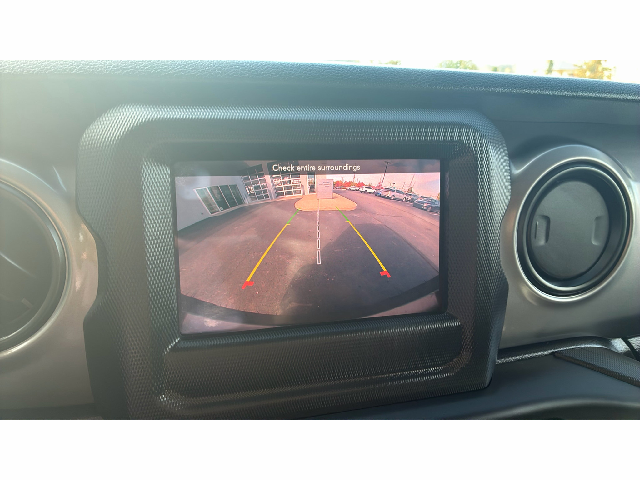 Used 2019 Jeep Wrangler Unlimited Sport S AWD/4WD image 22