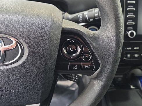 Used 2020 Toyota Prius LE image 17