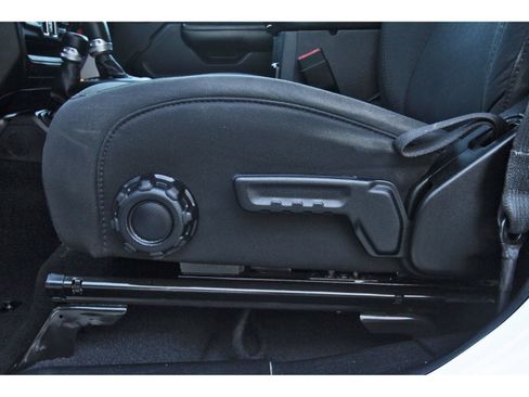 Used 2020 Jeep Wrangler Unlimited Sport image 29