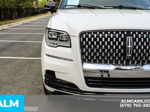 Used 2023 Lincoln Navigator L Black Label image 11