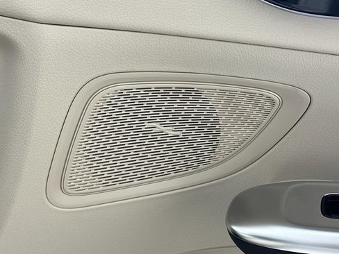Certified 2024 Mercedes-Benz C 300 Sedan image 21