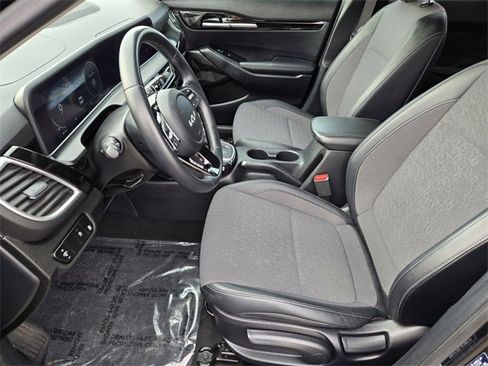 Used 2024 Kia Seltos S image 10