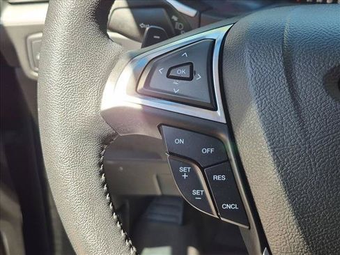 Used 2018 Ford Edge SEL w/ Canadian Touring Package AWD/4WD image 11