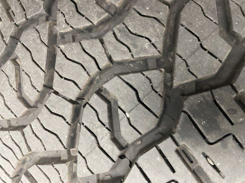 Used 2020 Chevrolet Silverado 1500 LT Trail Boss image 53