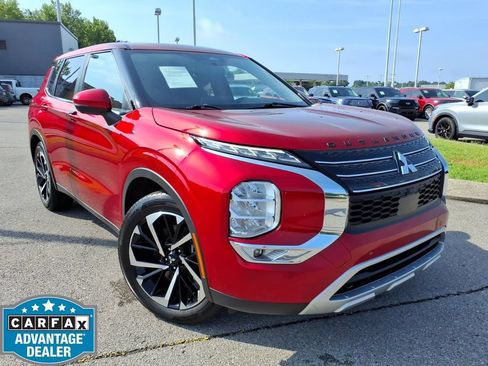 Used 2022 Mitsubishi Outlander SE FWD image 1