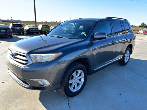 Used 2013 Toyota Highlander SE image 8