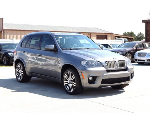 Used 2011 BMW X5 xDrive50i AWD/4WD image 9