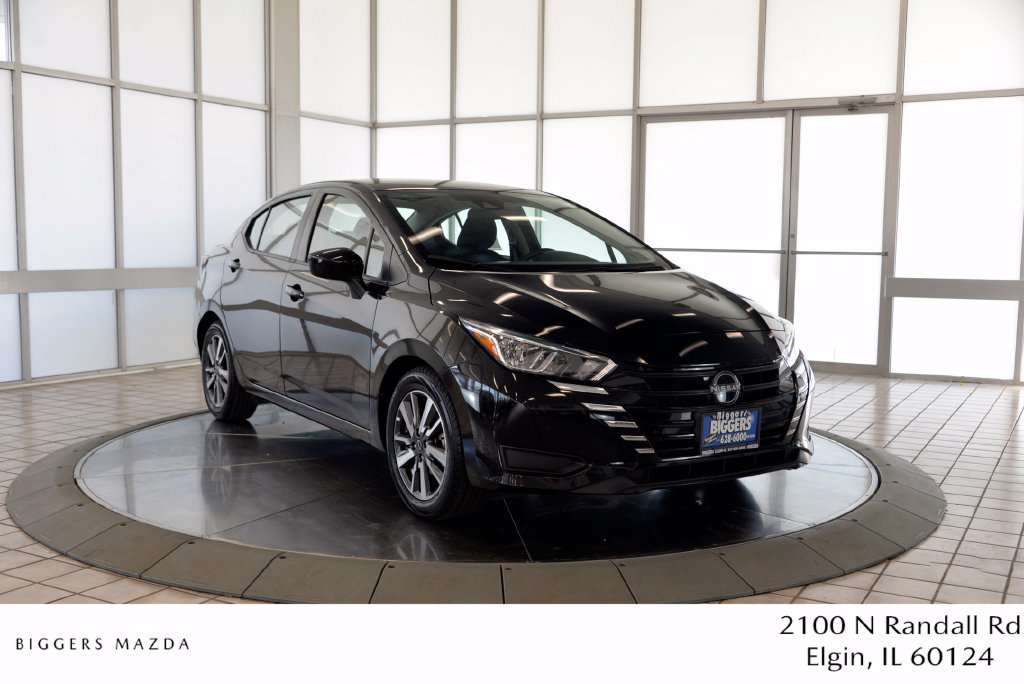 Used 2023 Nissan Versa SV FWD image 1