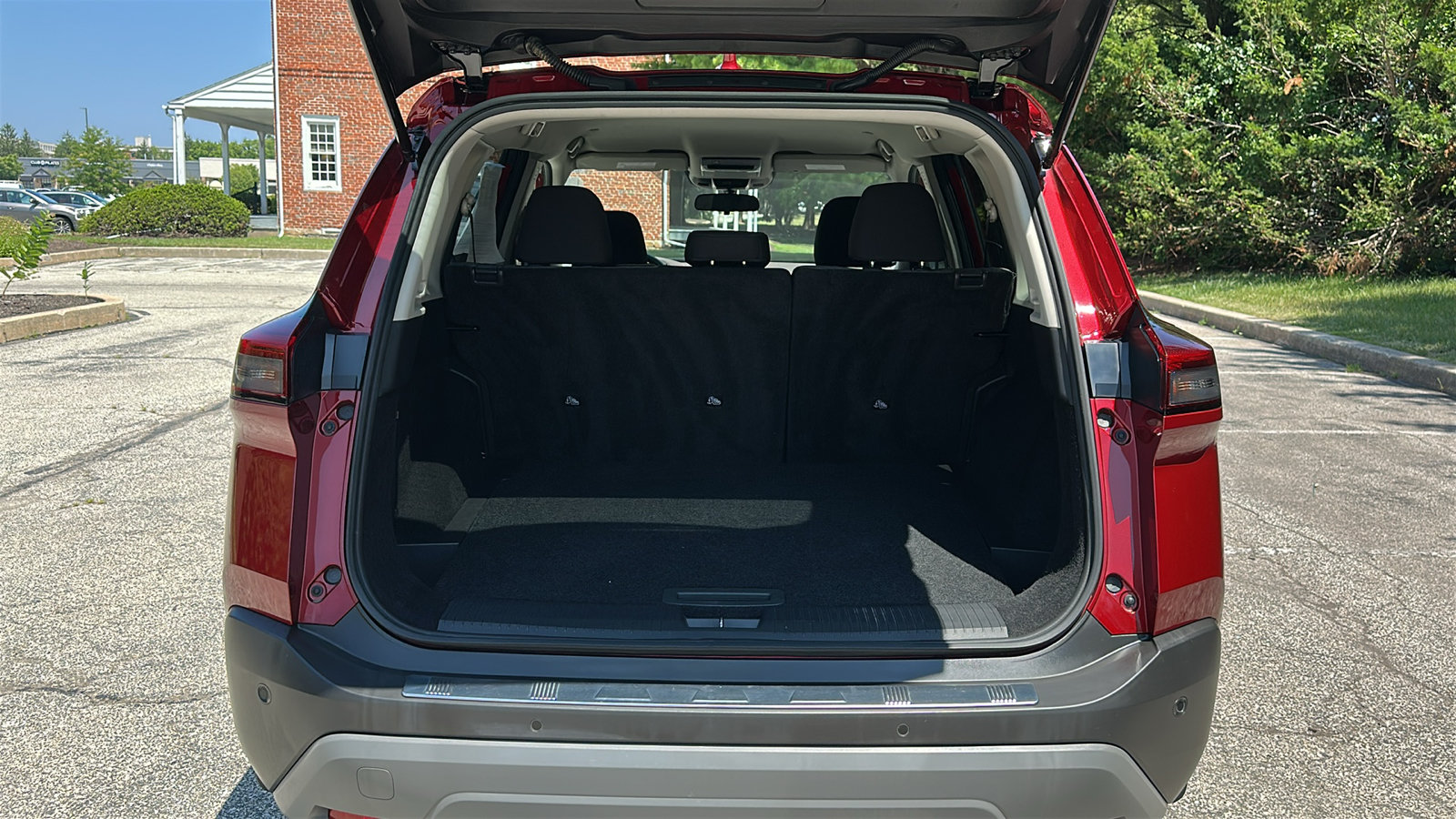 Certified 2023 Nissan Rogue SV AWD/4WD image 6