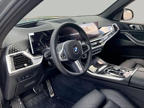 Used 2026 BMW X5 xDrive40i w/ M Sport Package AWD/4WD image 16