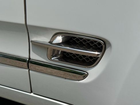 Used 2013 Bentley Mulsanne w/ Rear Entertainment Pkg image 97