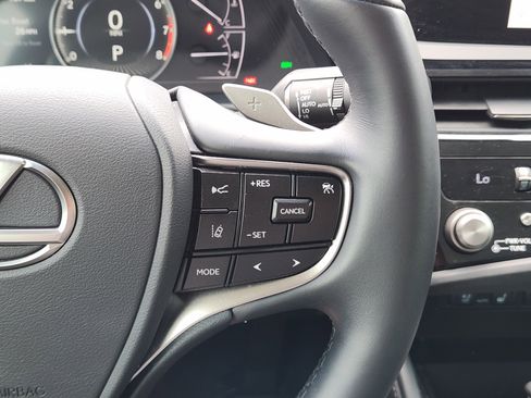 Used 2025 Lexus ES 350 w/ Premium Package image 36