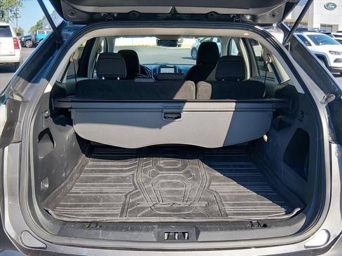 Used 2022 Ford Edge SE w/ Cargo Accessory Package AWD/4WD image 16