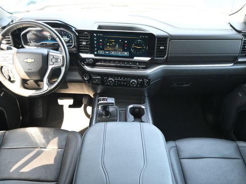 Used 2023 Chevrolet Silverado 1500 LTZ AWD/4WD image 28
