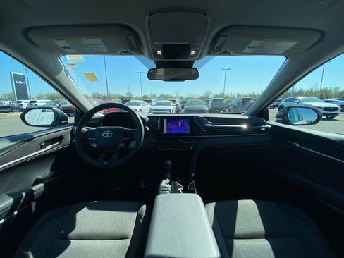 Used 2025 Toyota Camry LE FWD image 23