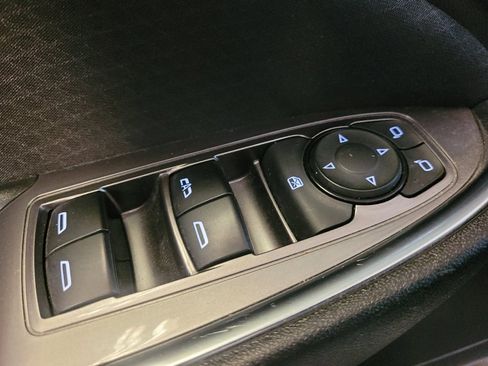 Used 2020 Chevrolet Malibu LT FWD image 27