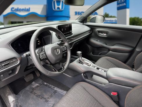 Used 2024 Honda HR-V Sport image 12