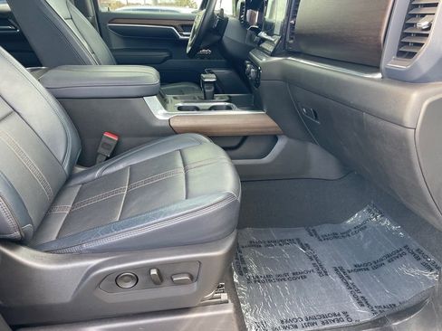 Used 2024 Chevrolet Silverado 1500 High Country w/ High Country Premium Package image 27