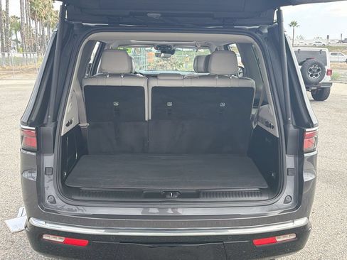 Used 2024 Jeep Wagoneer Series II w/ Premium Group I RWD image 21