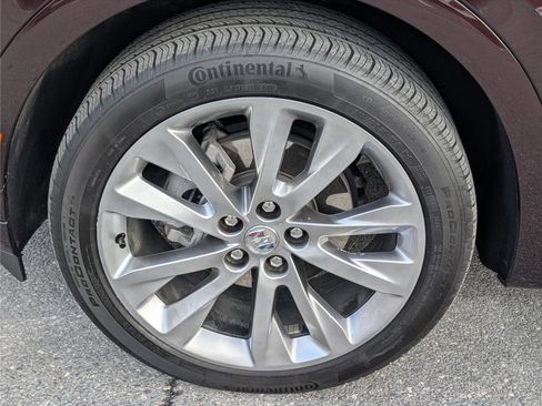 Used 2023 Buick Envision Avenir image 11