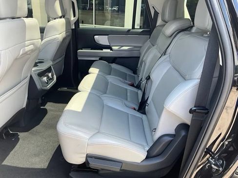 Used 2025 Ford Expedition Max Active RWD image 13