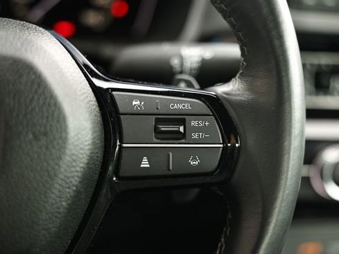 Used 2024 Honda Civic Sport image 35