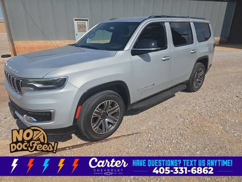 Used 2024 Jeep Wagoneer Series II w/ Flexible Seating Group AWD/4WD image 5
