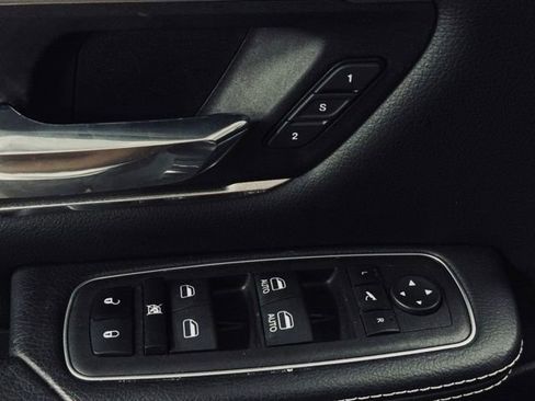 Used 2022 RAM 1500 Laramie image 13