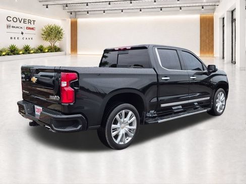 Used 2024 Chevrolet Silverado 1500 High Country w/ High Country Premium Package RWD image 13