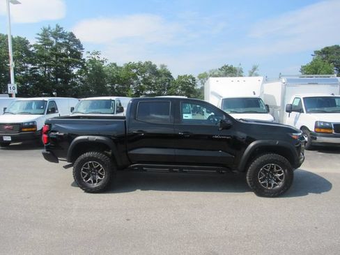 Certified 2024 Chevrolet Colorado ZR2 w/ Safety Package AWD/4WD image 3
