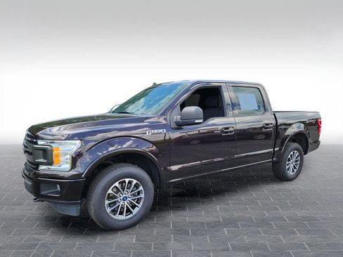 Used 2020 Ford F150 XLT w/ Equipment Group 302A Luxury AWD/4WD image 3