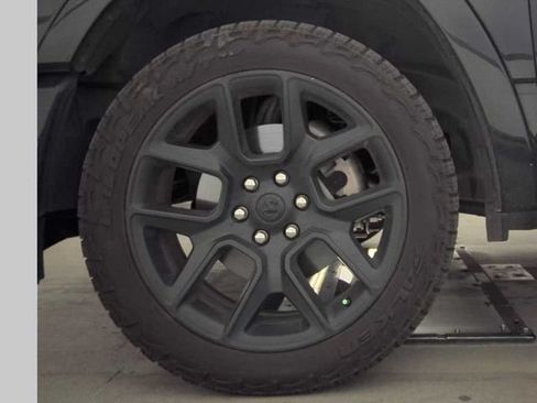 Used 2022 RAM 1500 Laramie RWD image 8
