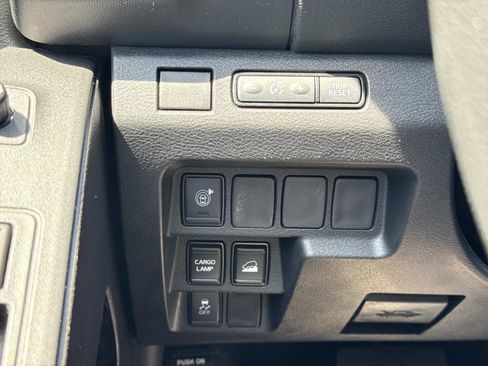 Used 2023 Nissan Frontier SV w/ Midnight Edition Package AWD/4WD image 19
