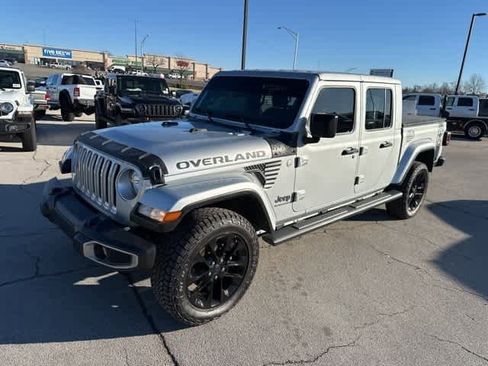 Used 2023 Jeep Gladiator Overland image 14