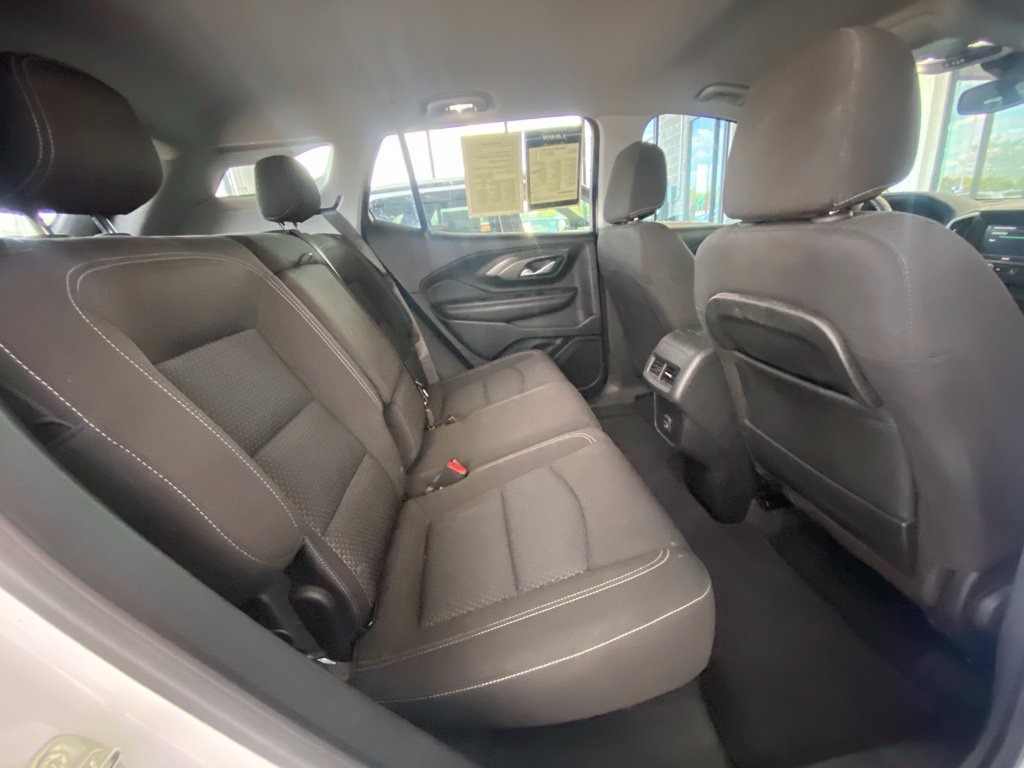 Used 2023 GMC Terrain SLE FWD image 24