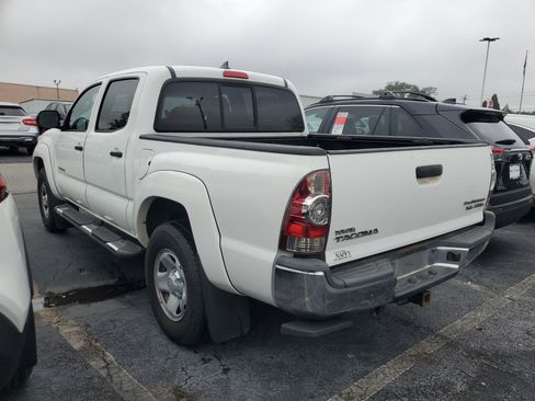 Used 2015 Toyota Tacoma PreRunner image 4