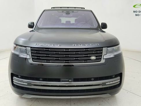 Used 2023 Land Rover Range Rover SE AWD/4WD image 2